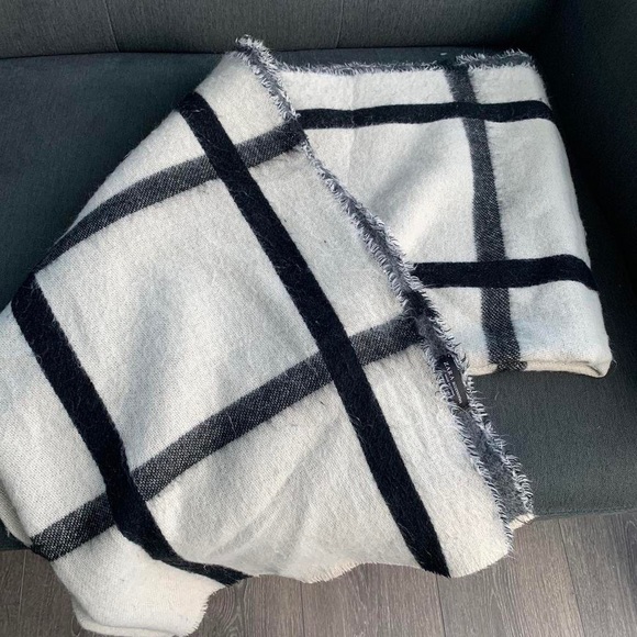 Oversized scarf - Picture 1 of 3